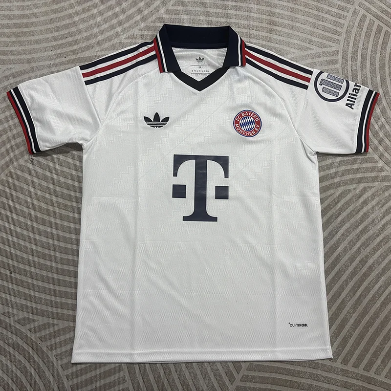 Maillot Bayern Munich Extérieur 26/27