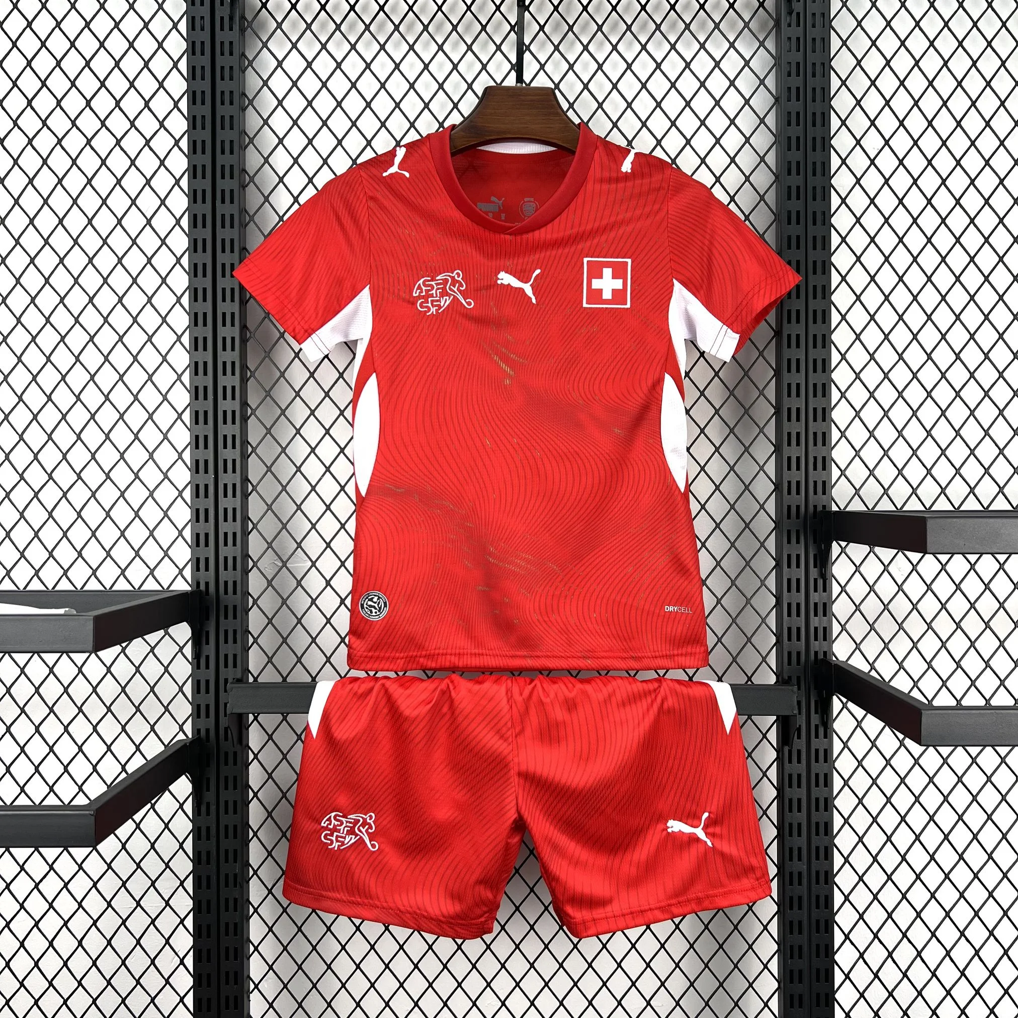 Kit Enfant Suisse 26/27